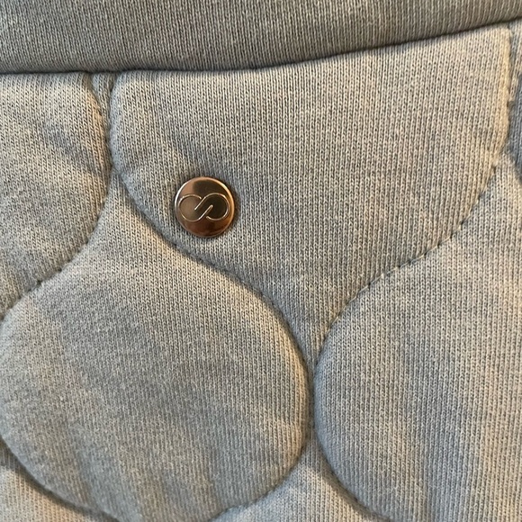 Calia Quilted Vest - Picture 7 of 8